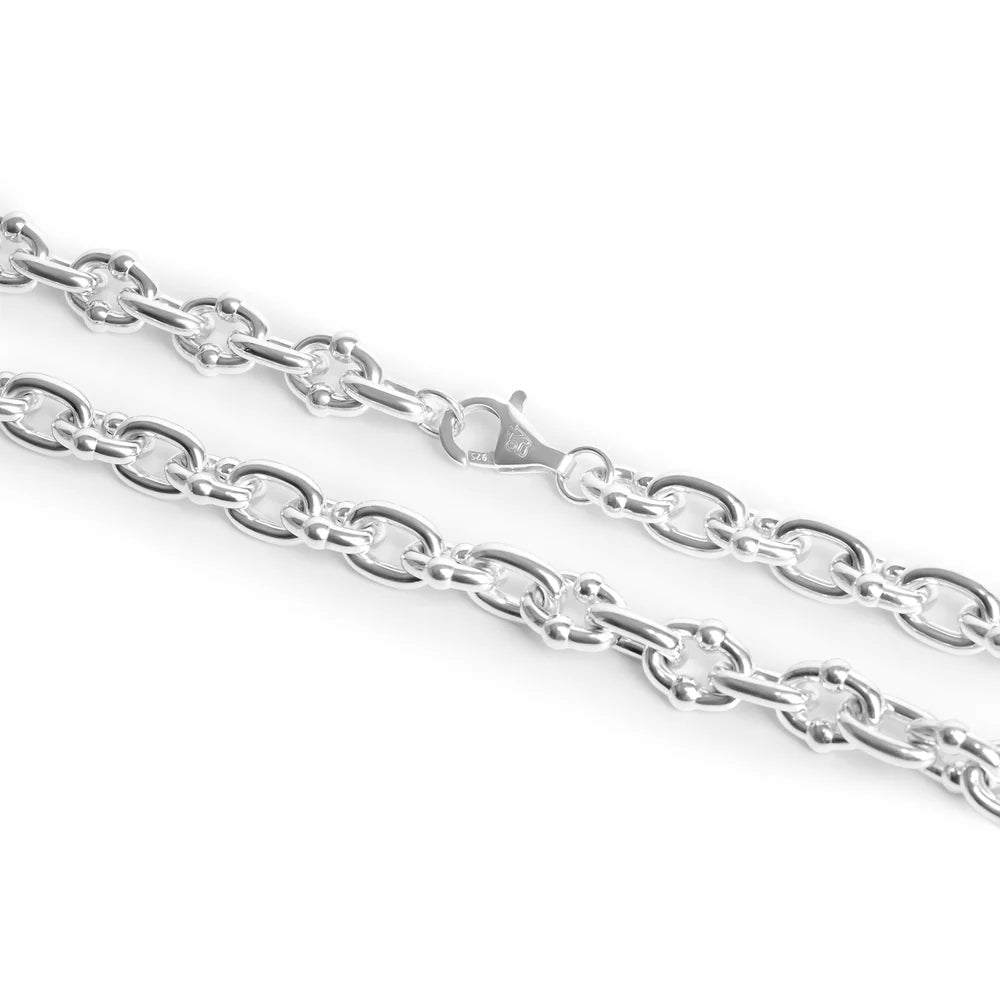 THICK SILVER UMLAUT LINK NECKLACE