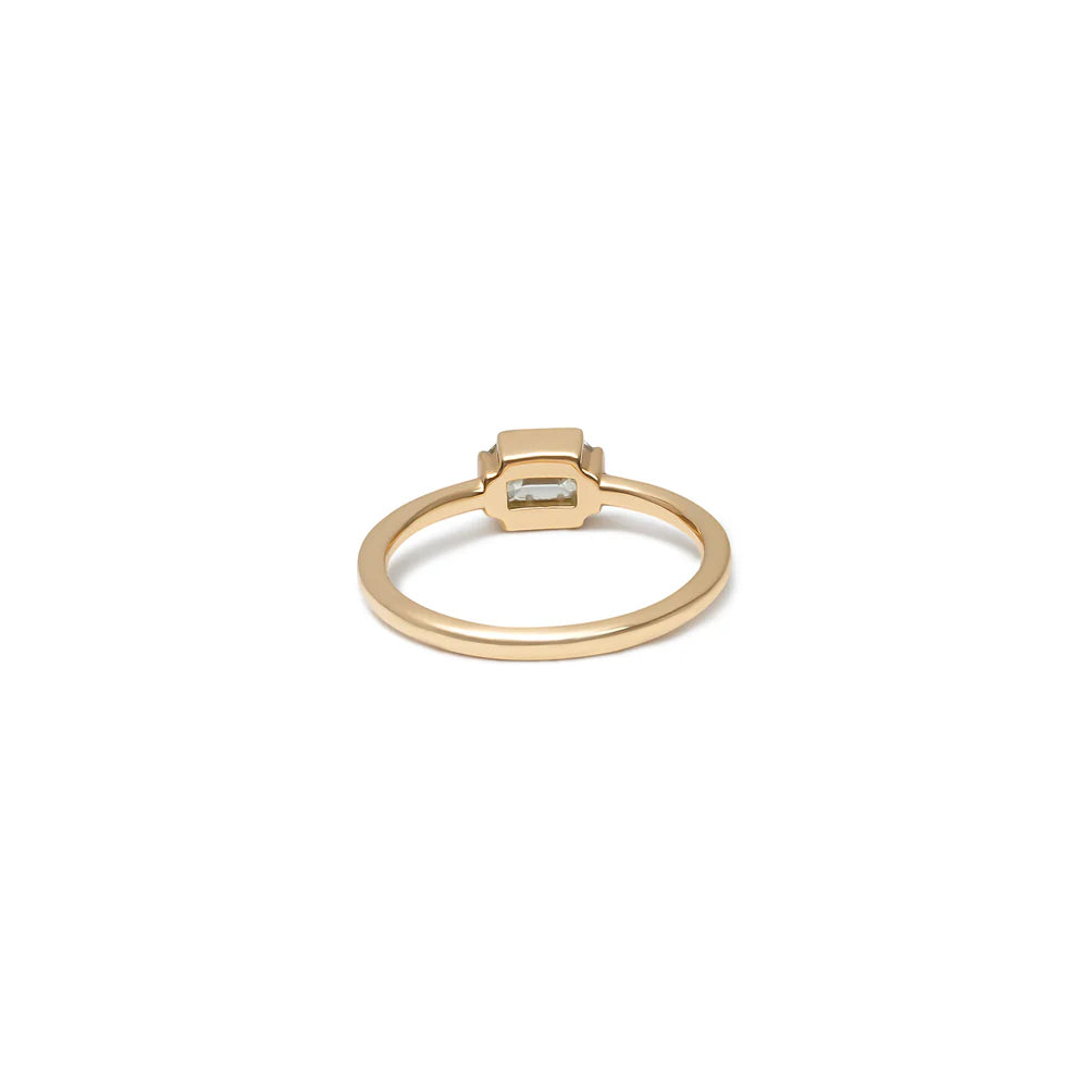 YELLOW GOLD MINI BAGUETTE RING