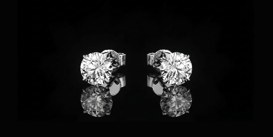 Diamond Stud Earrings Guide: Sizes, Settings, and What Looks Best for Everyday Wear